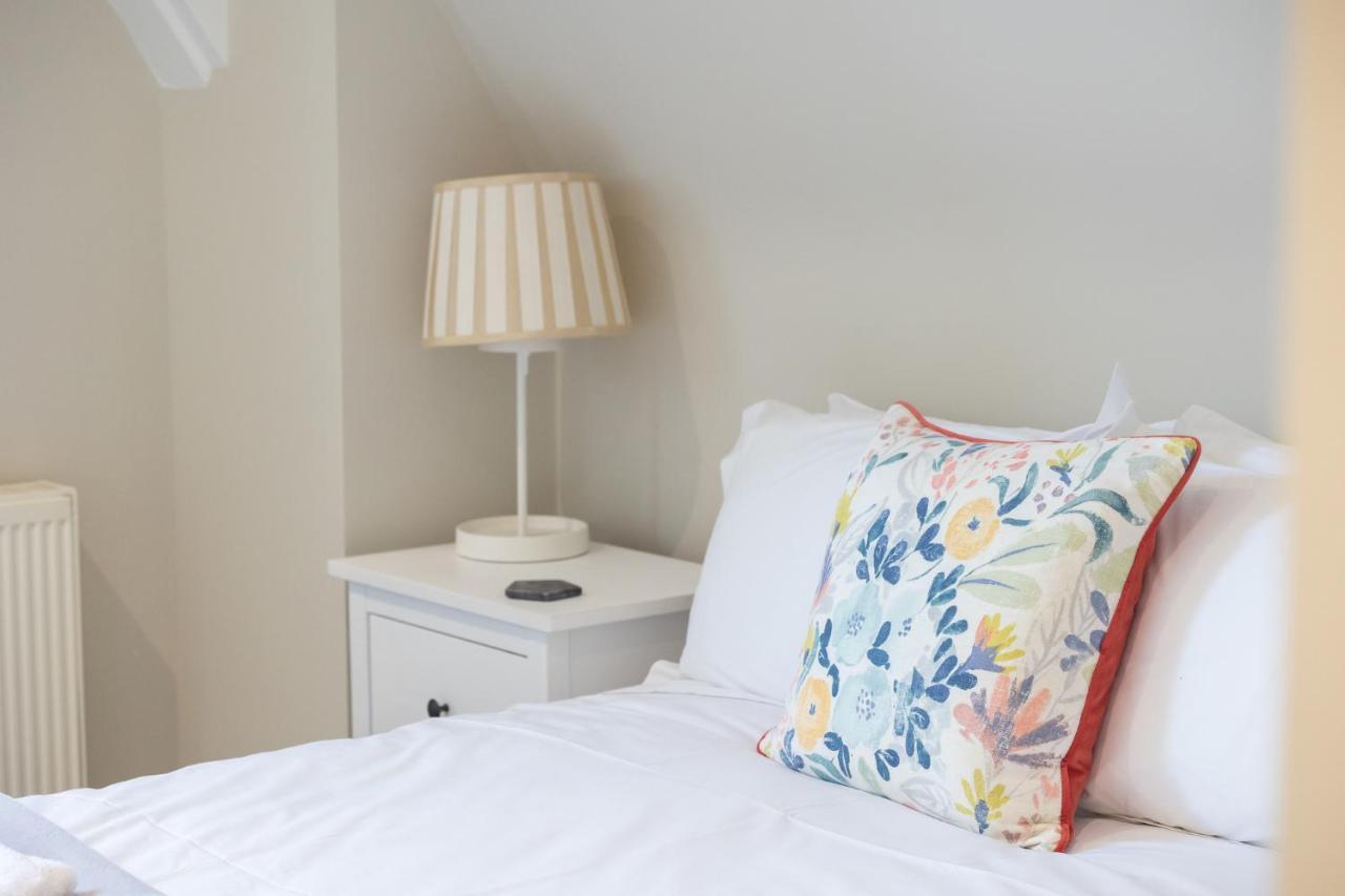 Spacious 3Br Victorian Cheltenham Loft Flat In Cotswolds - Free Parking Apartment Екстериор снимка